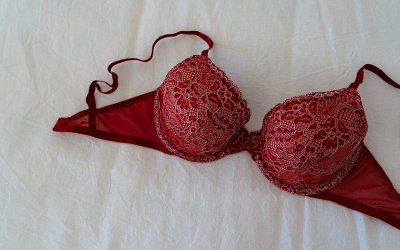 Zo kun je afzakkende bh-bandjes voorkomen